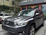 Фото 1 - Toyota Highlander
