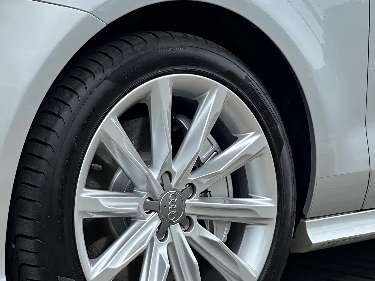 Audi A7 2012 2012 3.0TFSI quattro Luxury Model
