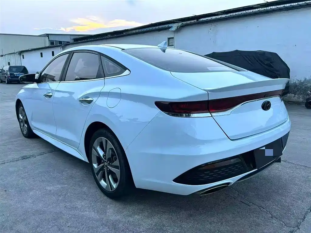 Hyundai Fista 2019 280TGDi Sport Edition China VI фото 7