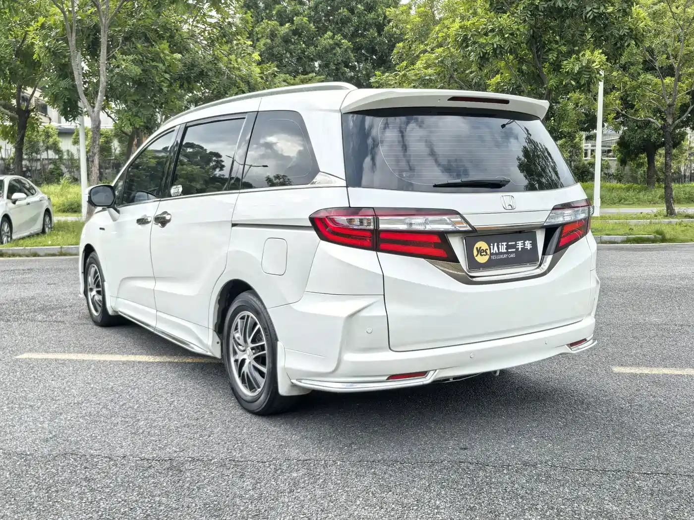 Фото 8 - Honda Odyssey