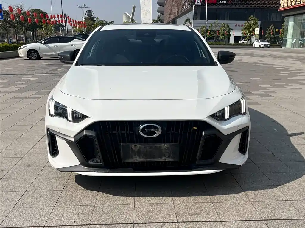 GAC Trumpchi Trumpchi Emkoo 2023 270T DCT J11 Edition фото 2