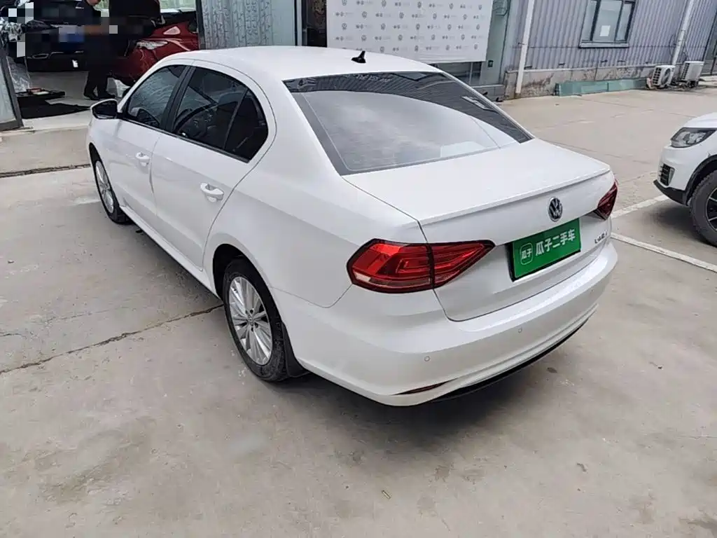 Фото 5 - Volkswagen Lavida