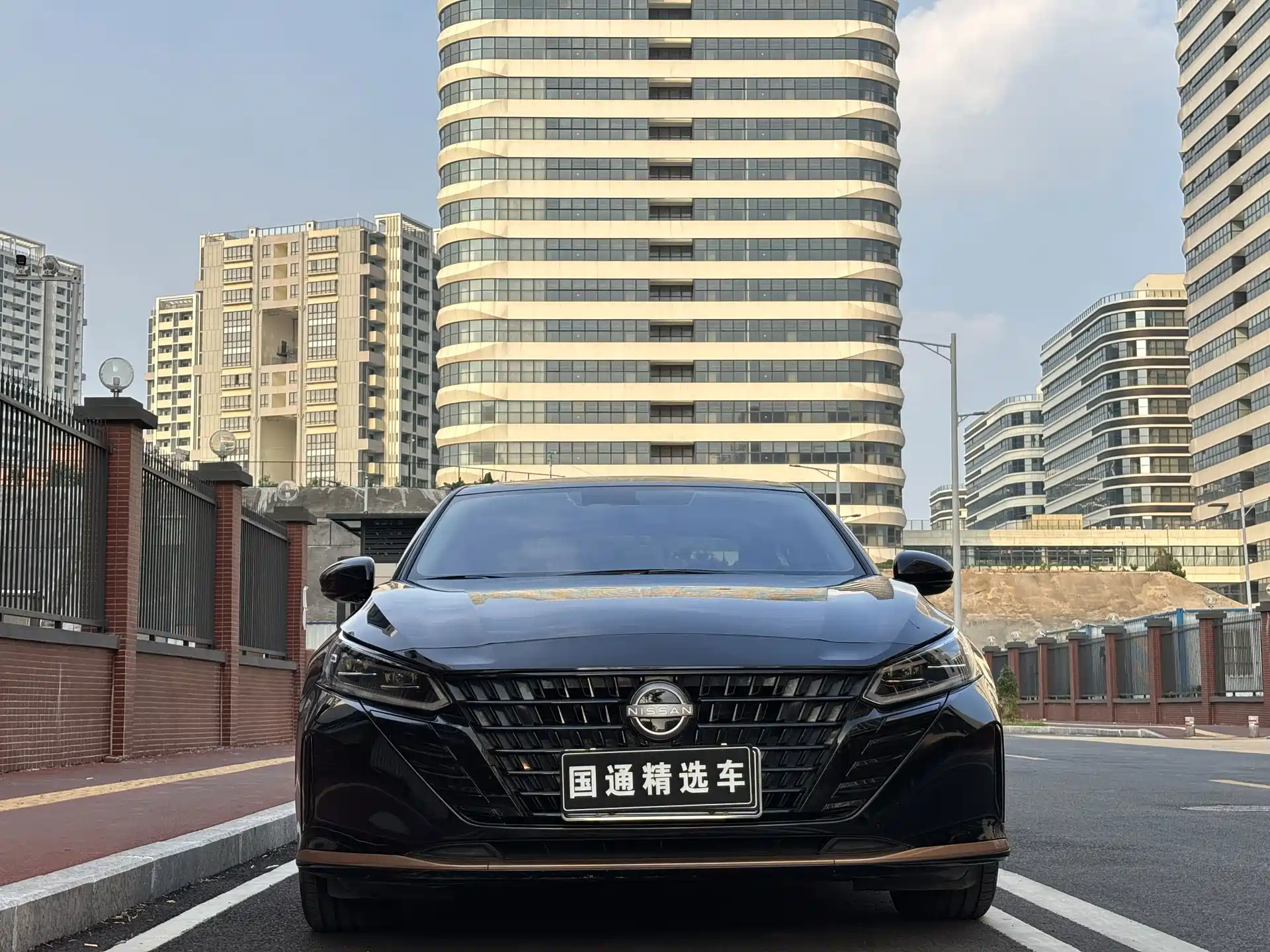 Photo 2 - Nissan Teana