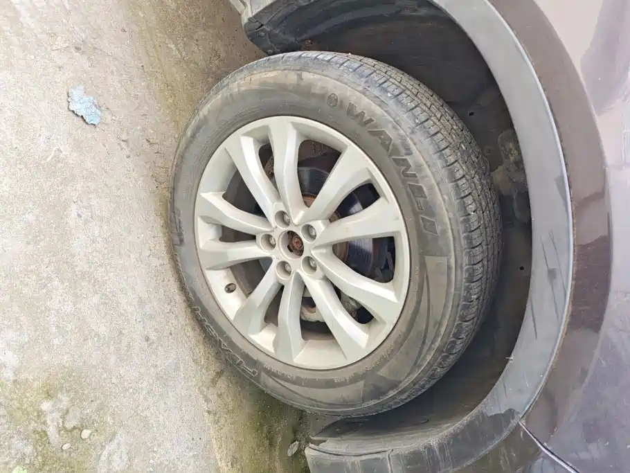 Dongfeng Aeolus Dongfeng Fengshen AX7 2015 2015 2.0L Automatic Smart Ease