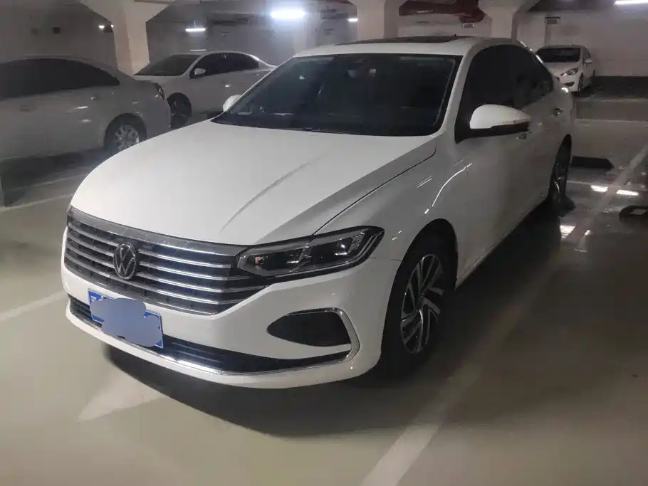 Фото 1 - Volkswagen Lavida