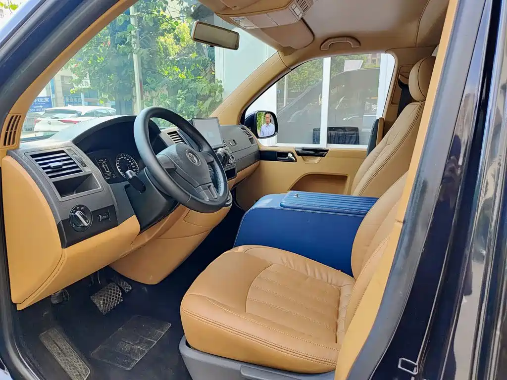 Volkswagen Caravelle 2016 2015 2.0TSI 4WD Comfort