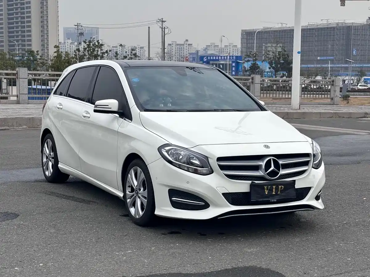 Mercedes-Benz B-Class 2017 B 200 Dynamic фото 3