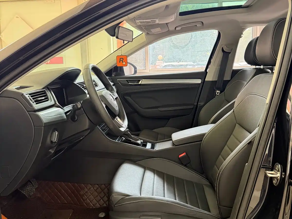 Photo 31 - Škoda Superb