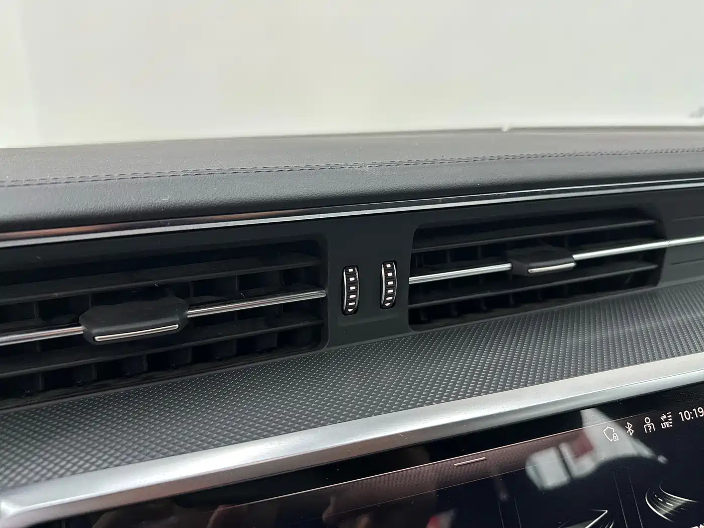 Audi A6L 2023 Facelift 45 TFSI Premium Dynamic фото 11