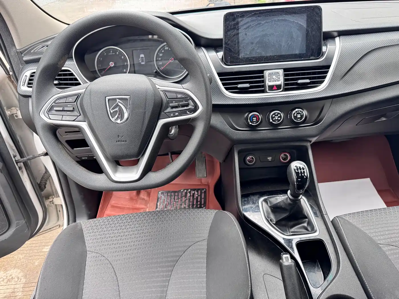 Фото 9 - Baojun 730