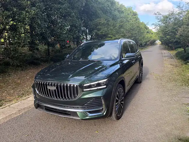 Geely Xingyue L 2025 Oriental Glory 2.0TD Automatic AWD Moon View Edition — фото 1