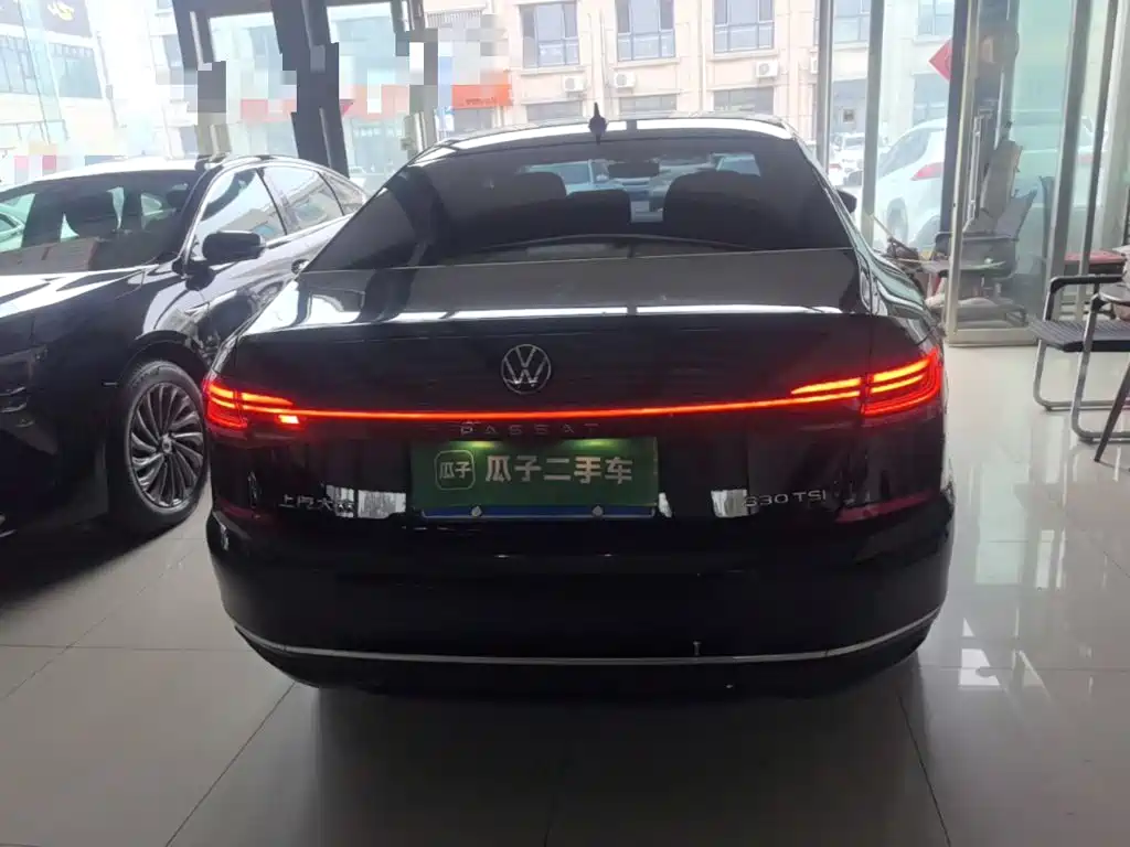 صورة 6 - Volkswagen Passat