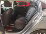 Photo 17 - Roewe i5
