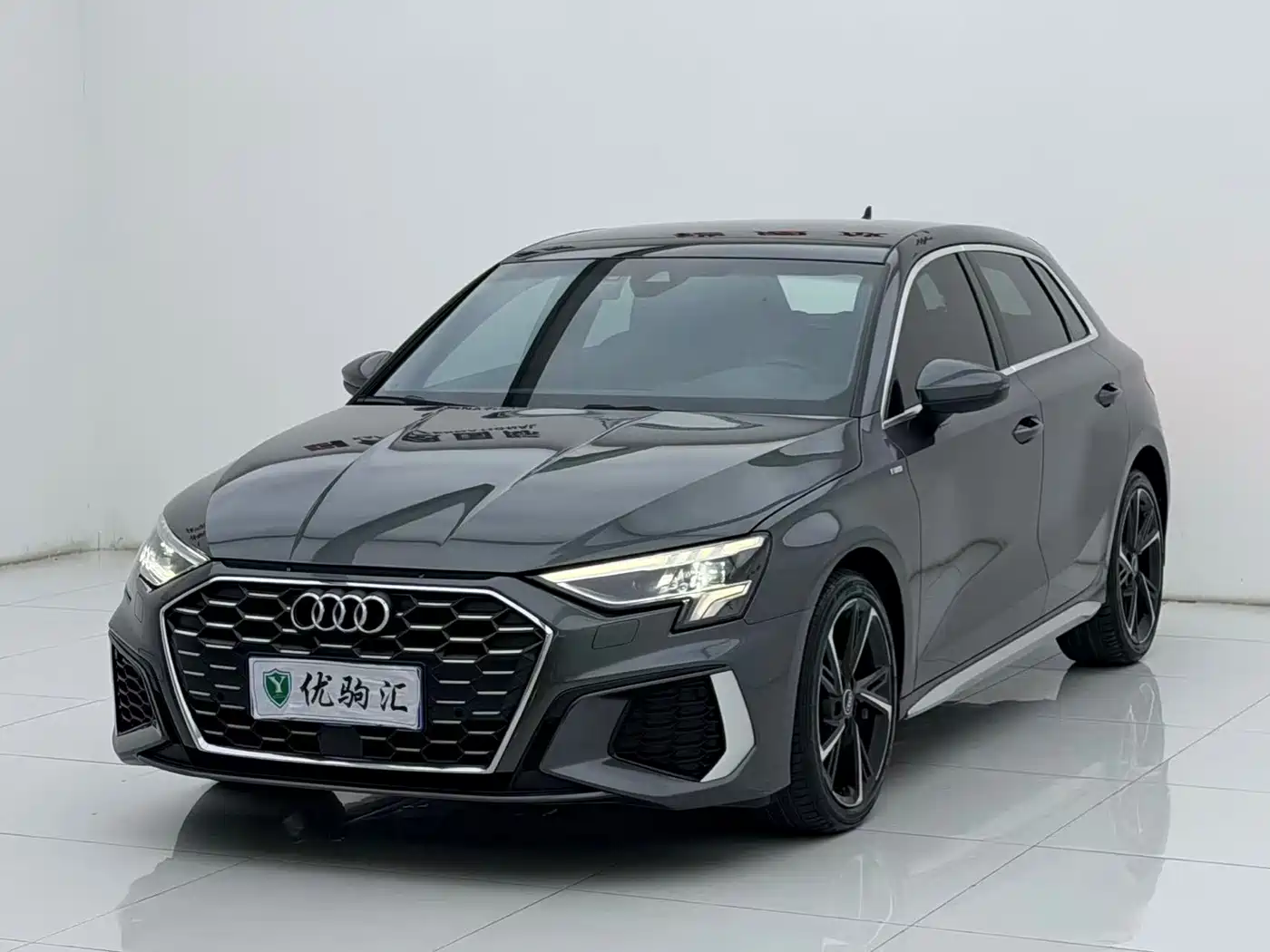 Фото 1 - Audi A3