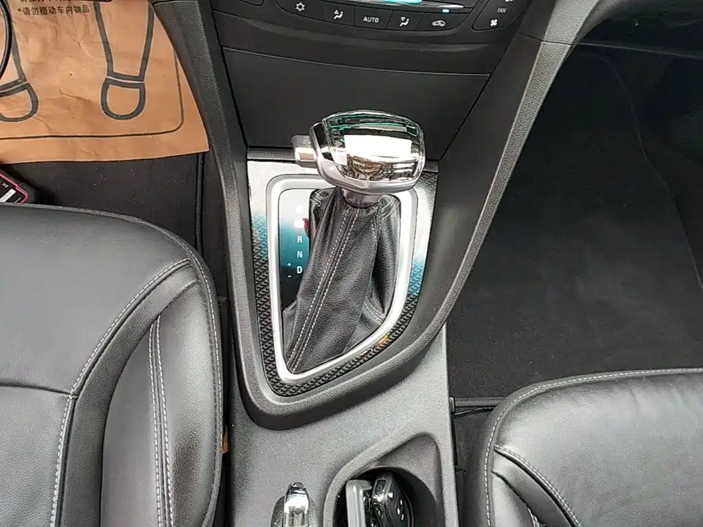 Фото 14 - Buick Excelle