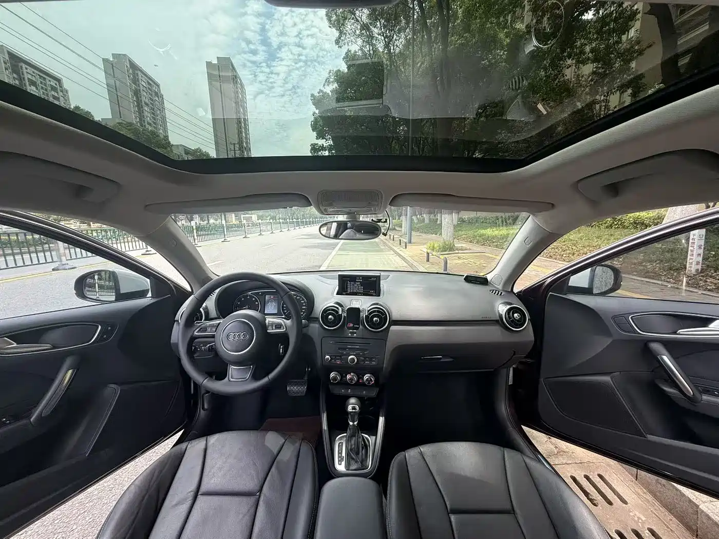 Audi A1 2015 2014 30 TFSI Comfort