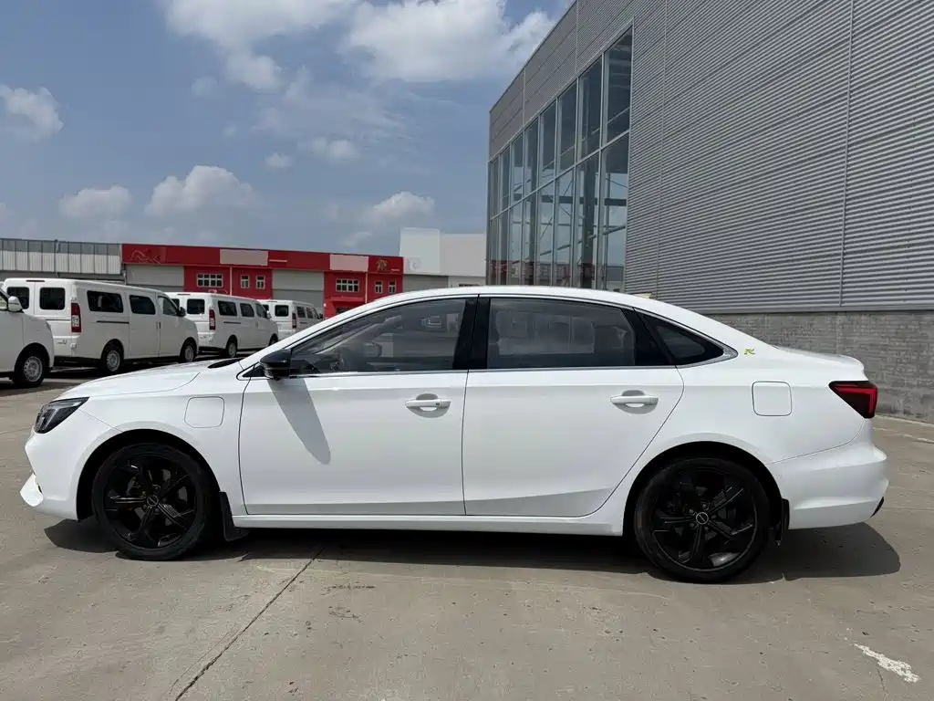 Roewe i6 MAX EV 2021 2020 Model 1.5T PHEV Cool Edition