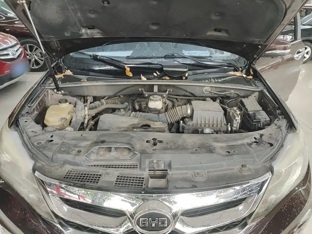 BYD S7 2015 2015 2.0T Automatic Flagship Model
