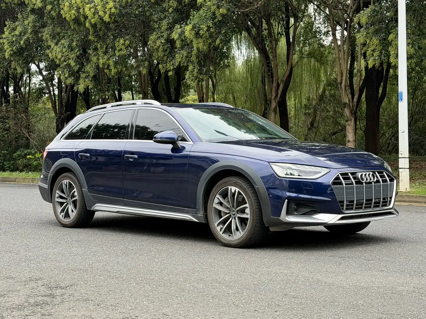 Audi A4 (Import) 2021 2021 allroad quattro Explorer
