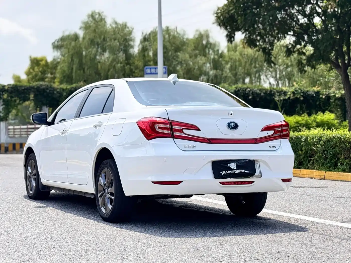 BYD Qin New Energy 2018 2017 1.5T Premium Model
