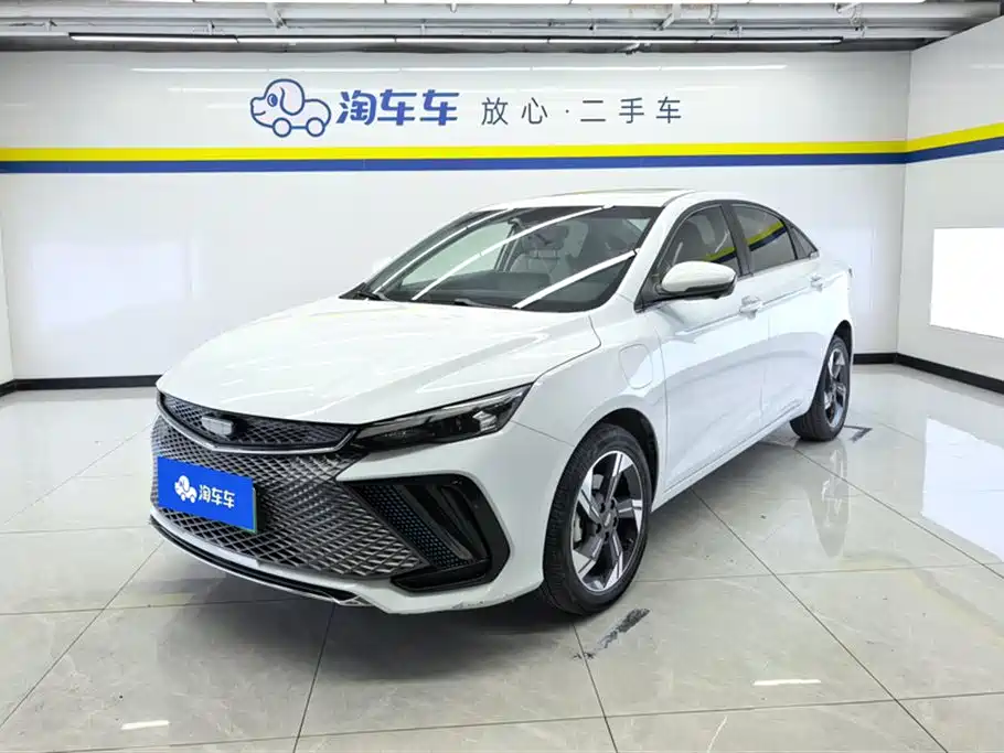 Geely Emgrand L HiP 2022 1.5TD-DHT Pro 100KM Super Rui