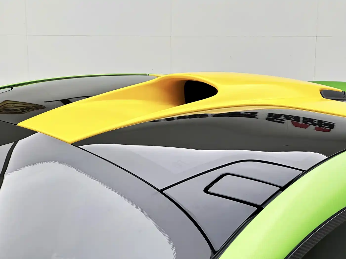McLaren P1 2014 2014 3.8T Standard