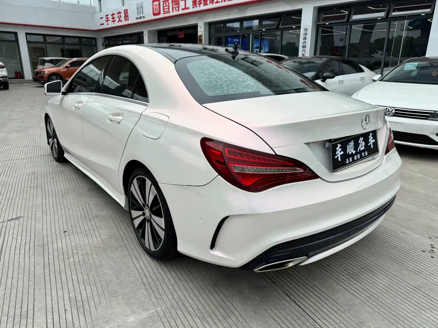 Mercedes-Benz CLA (Import) 2016 CLA 200 Fashion фото 5