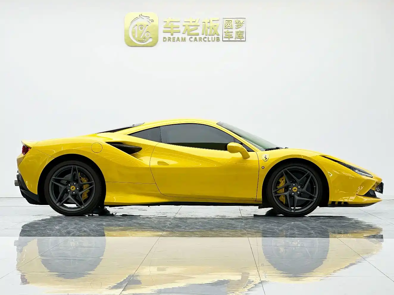 Ferrari F8 2021 2019 Tributo 3.9T V8