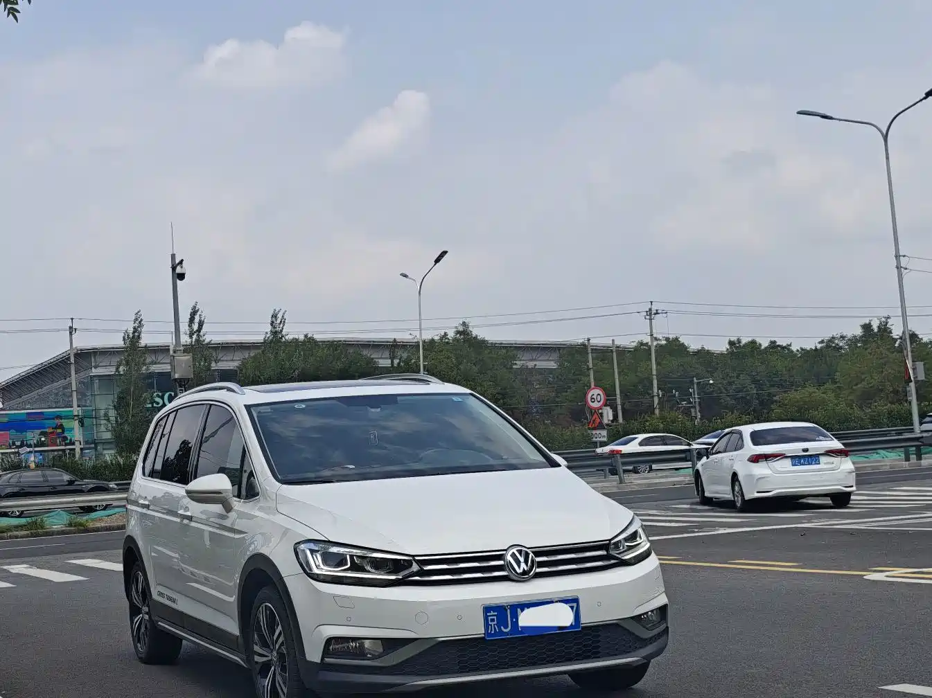 Volkswagen Touran 2021 2021 Touran L 280TSI DSG Cross Edition 7-seater