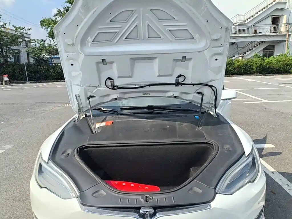 Фото 20 - Tesla Model S