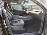 Фото 9 - Tesla Model Y