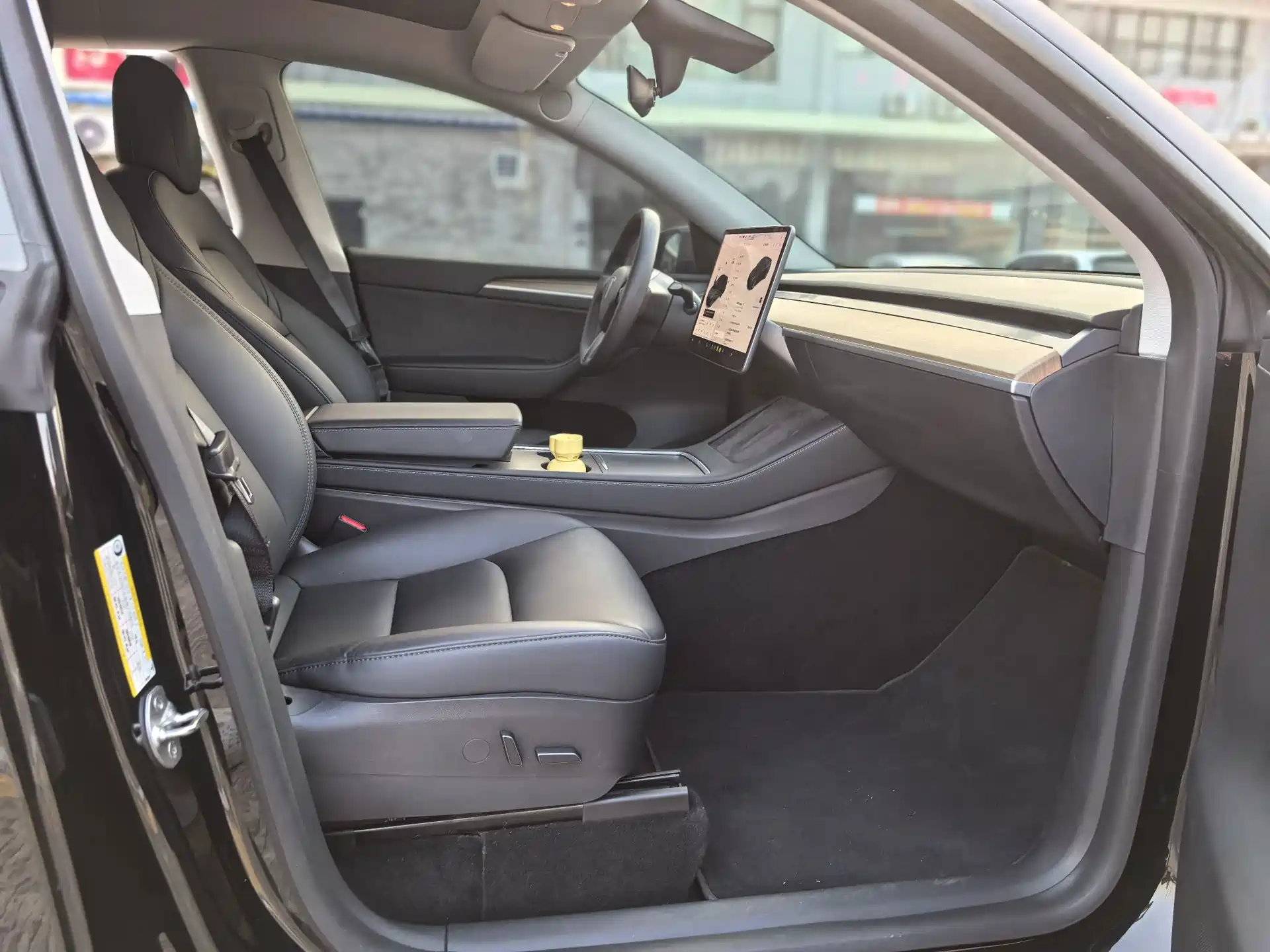 Фото 9 - Tesla Model Y