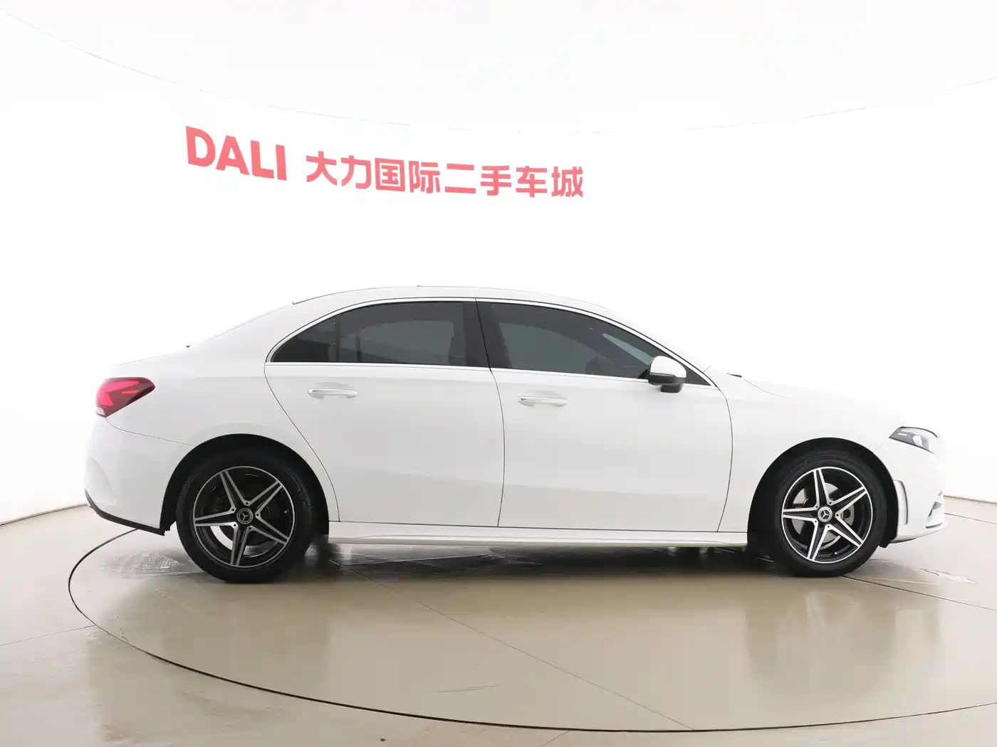 Mercedes-Benz A-Class 2020 A 200 L Sport Sedan фото 4