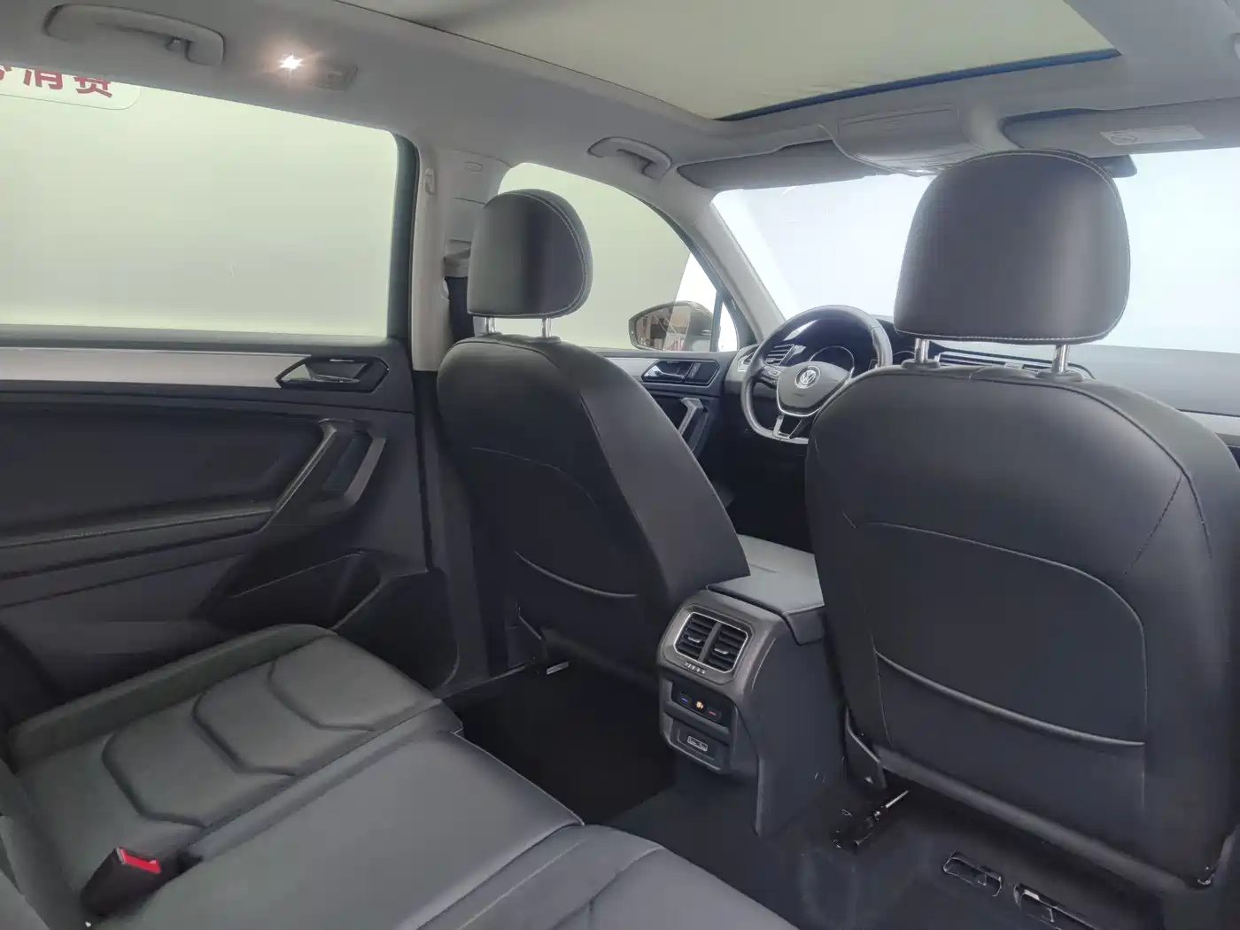 Volkswagen Tiguan L 2018 330TSI Automatic 2WD Luxury Edition фото 12