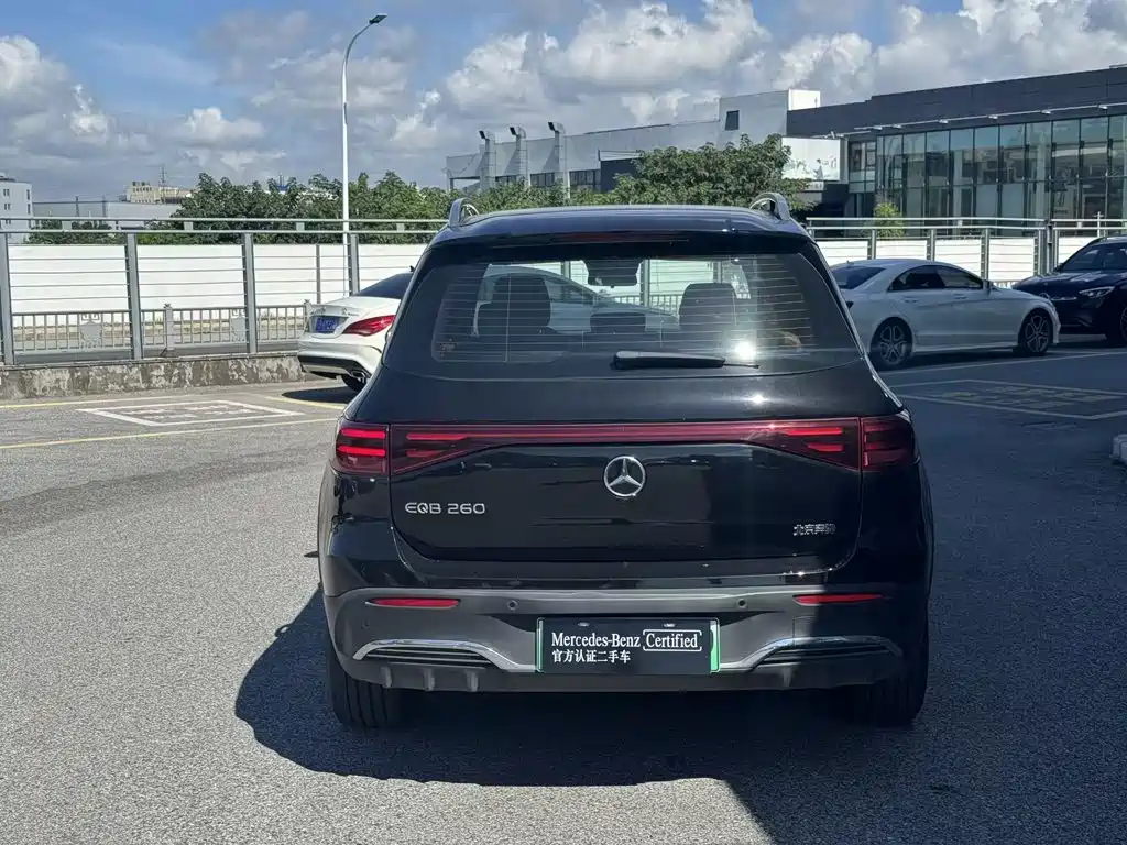Mercedes-Benz EQB 2024 2025 EQB 260