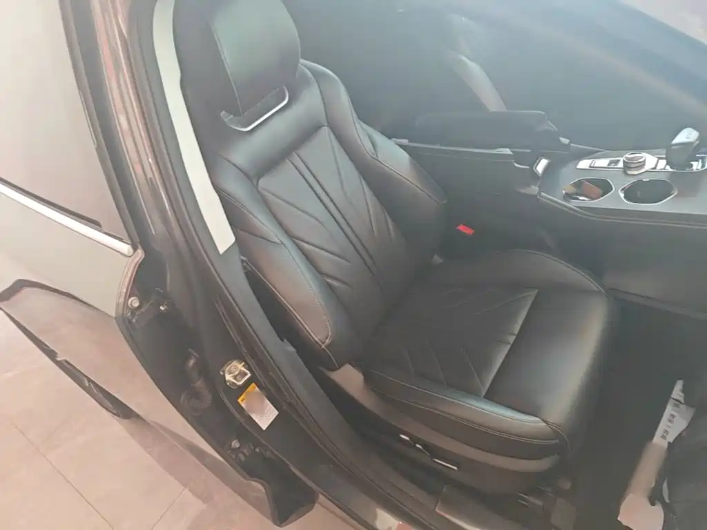 Changan UNI-K iDD 2023 2023 Smart Electric iDD 1.5T 135km Smart Fun Edition