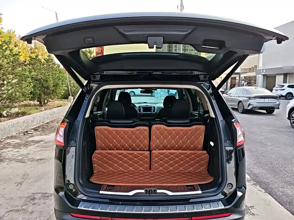 Ford Edge 2018 2016 EcoBoost 245 2WD Luxury 7-Seater
