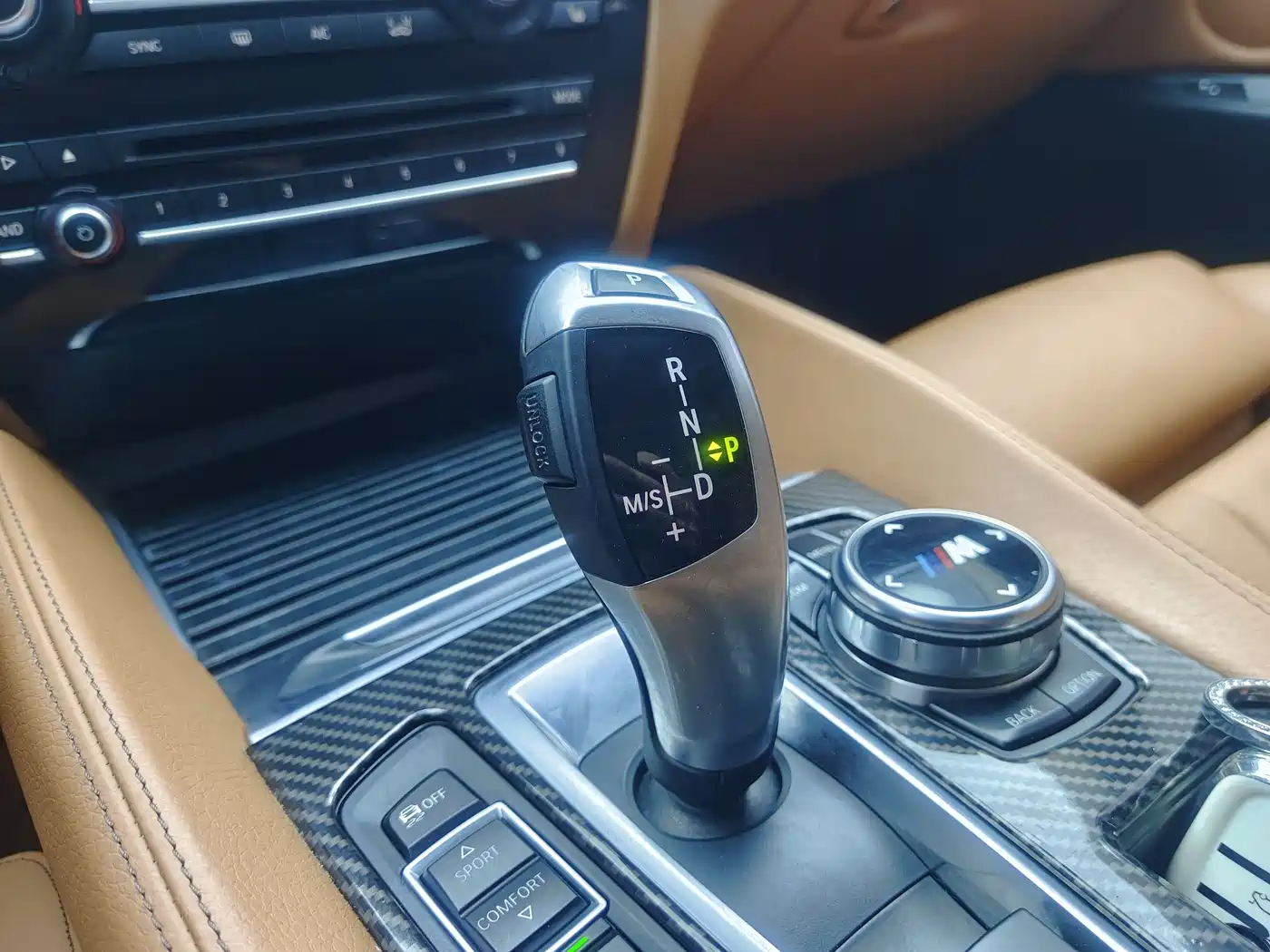 BMW X6 2018 xDrive28i фото 5