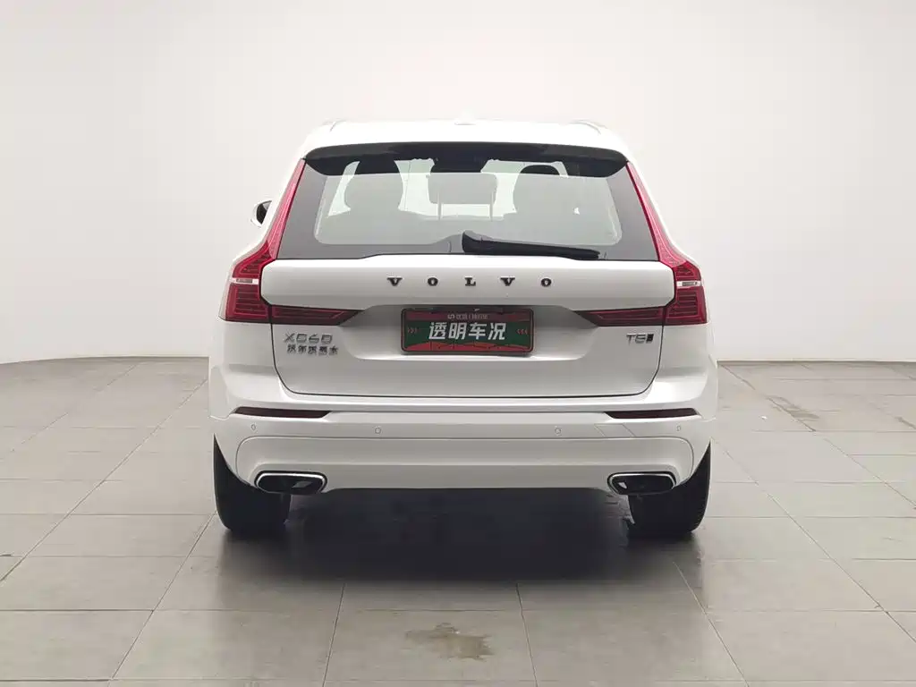 Фото 4 - Volvo XC60