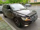 Фото 22 - Volkswagen Tiguan L