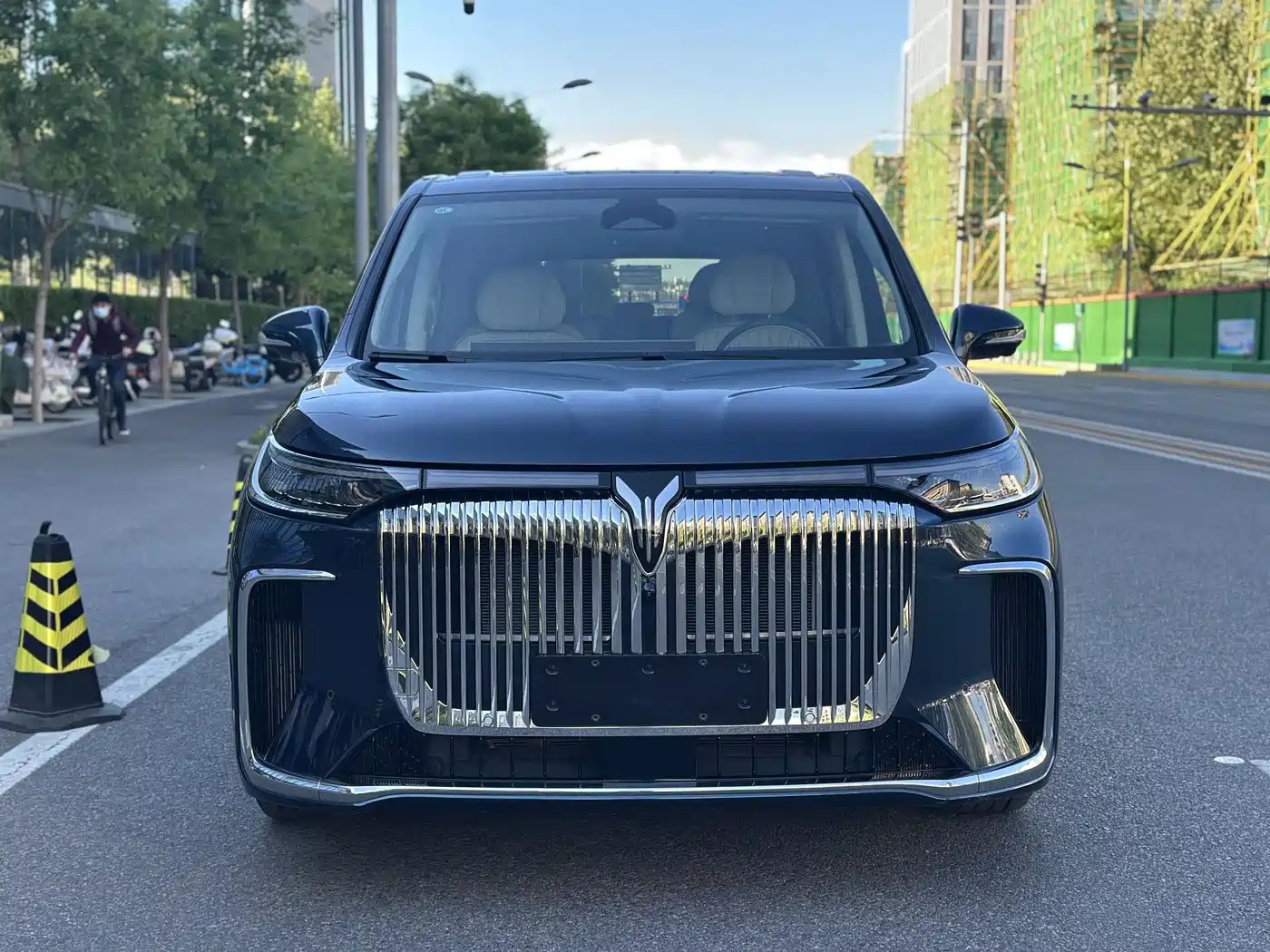 Voyah Auto Voyah Dreamer 2025 PHEV AWD Flagship Kunpeng Edition фото 2