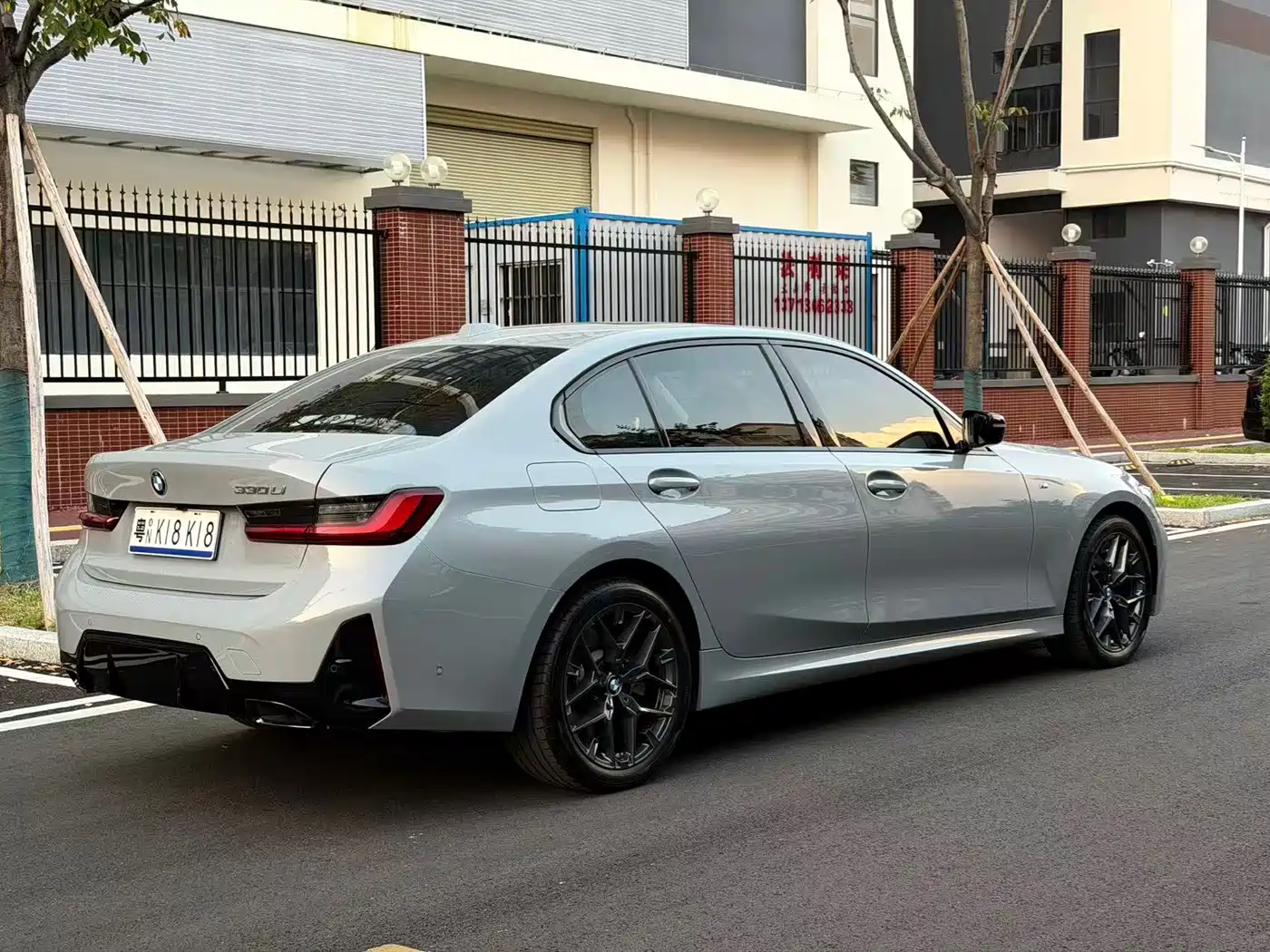 BMW 3 Series 2026 2026 330Li M Sport Shadowline Package