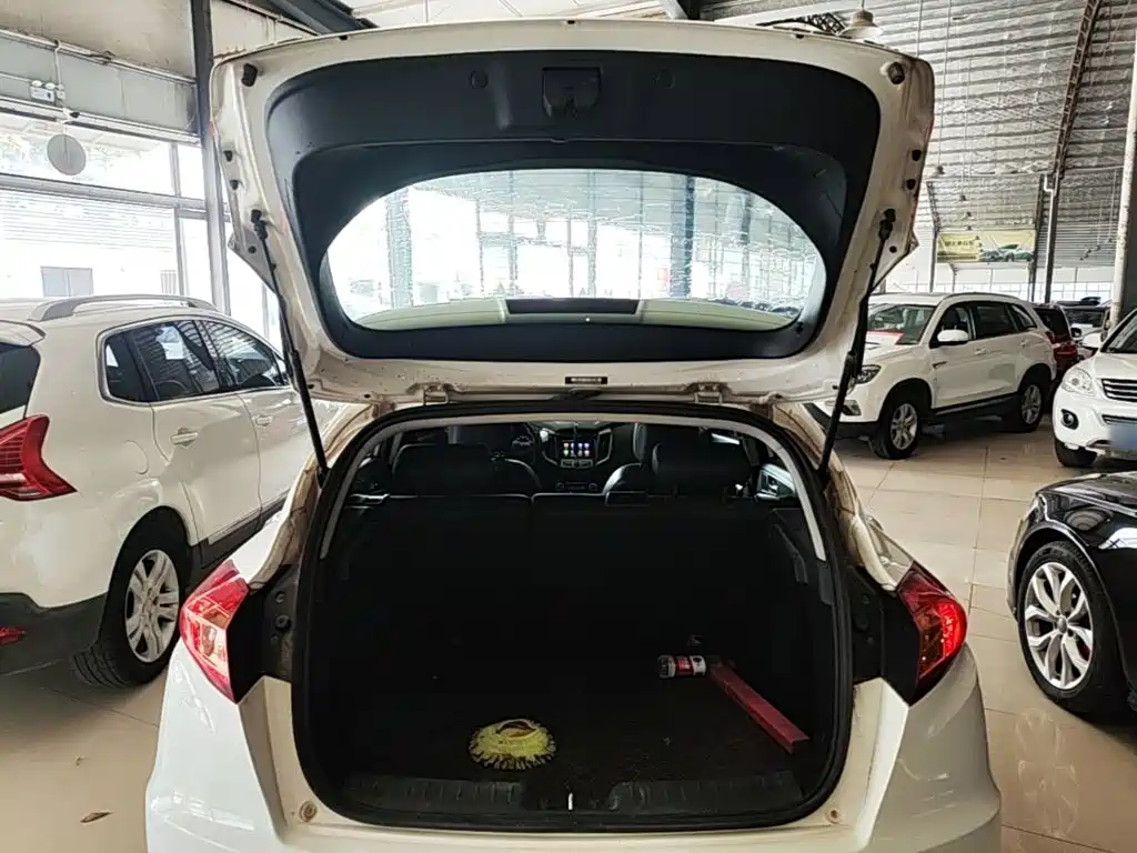 Changan Eado XT 2017 2016 1.6L Manual Stylish Cool Edition