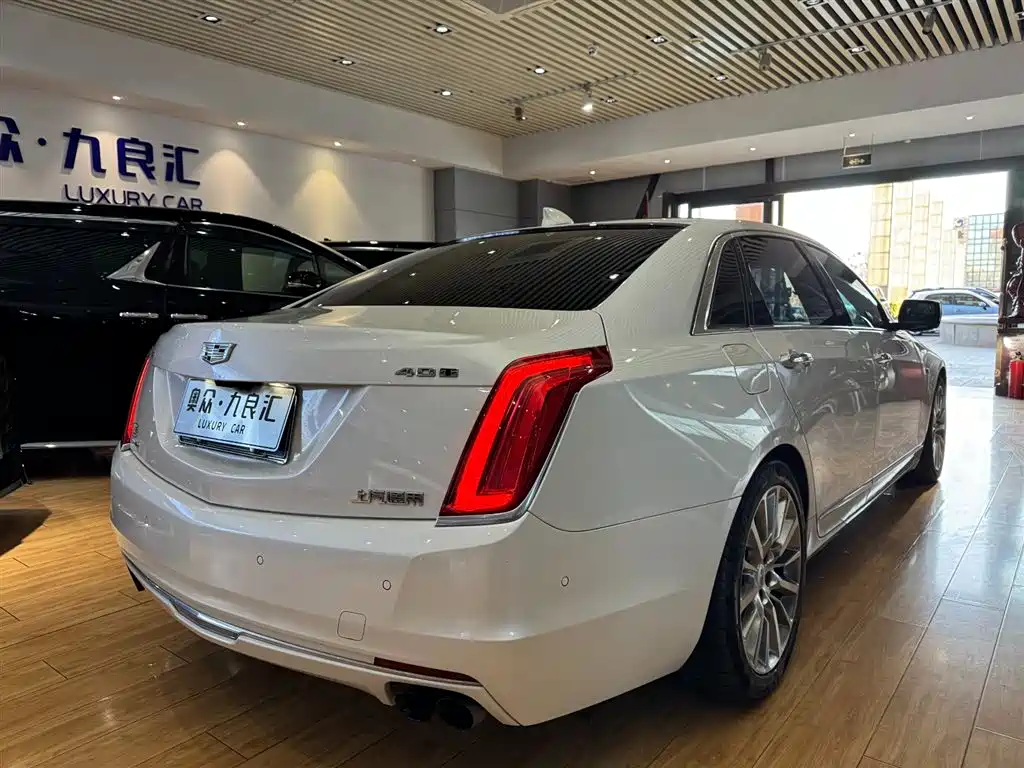 Cadillac CT6 2016 40T Platinum Edition фото 6