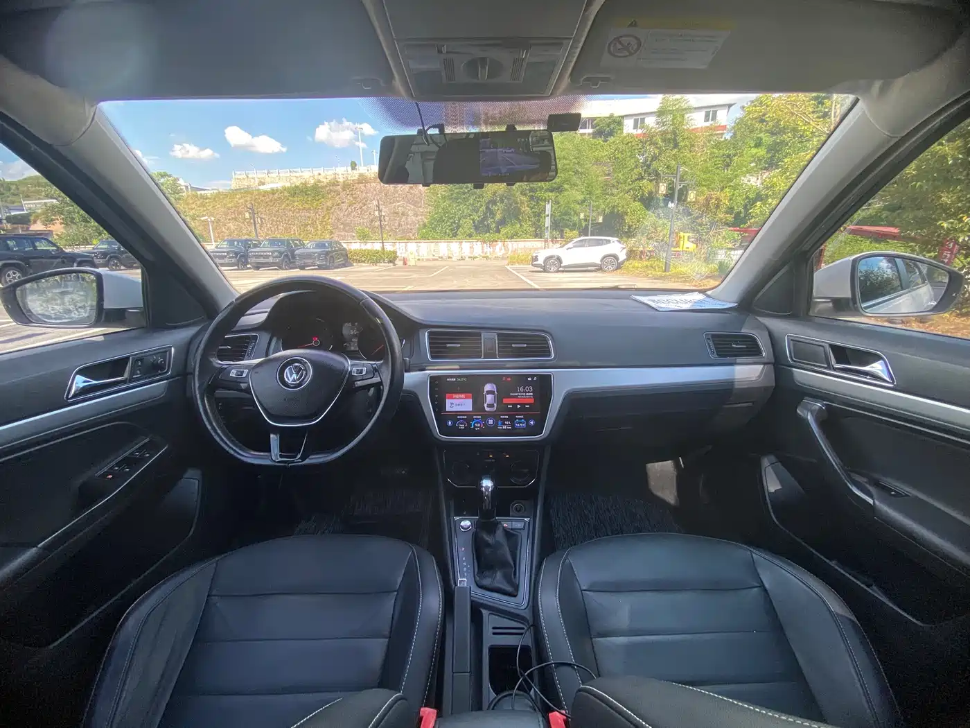 Photo 10 - Volkswagen Lavida Tour