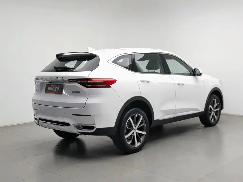 Photo 2 - Haval F7