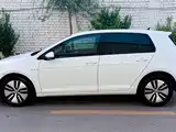 Фото 3 - Volkswagen Golf New Energy(Imported)