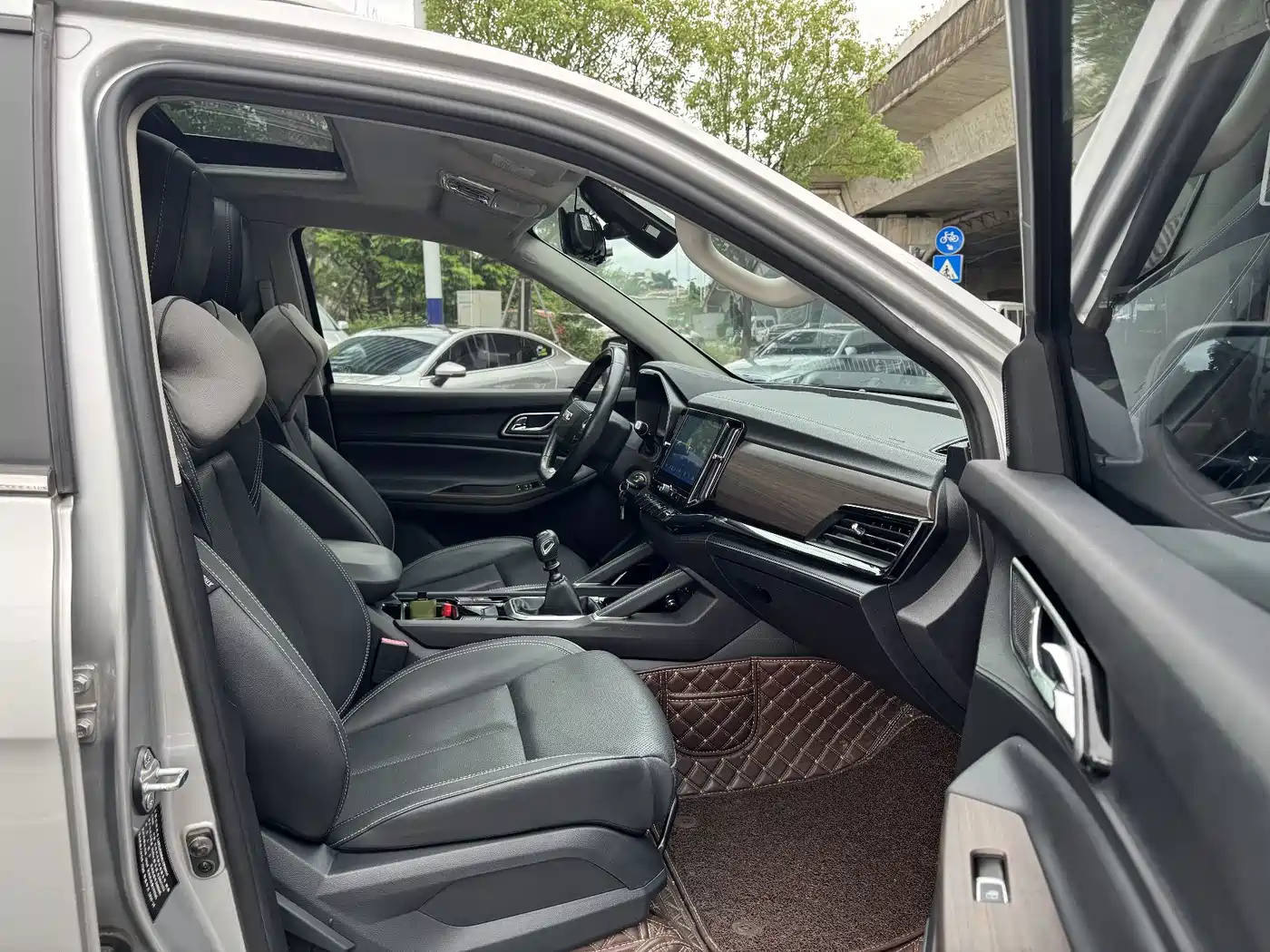 Jiangling Yusheng S350 2020 2020 2.0T Manual 4WD Diesel Comfort Edition