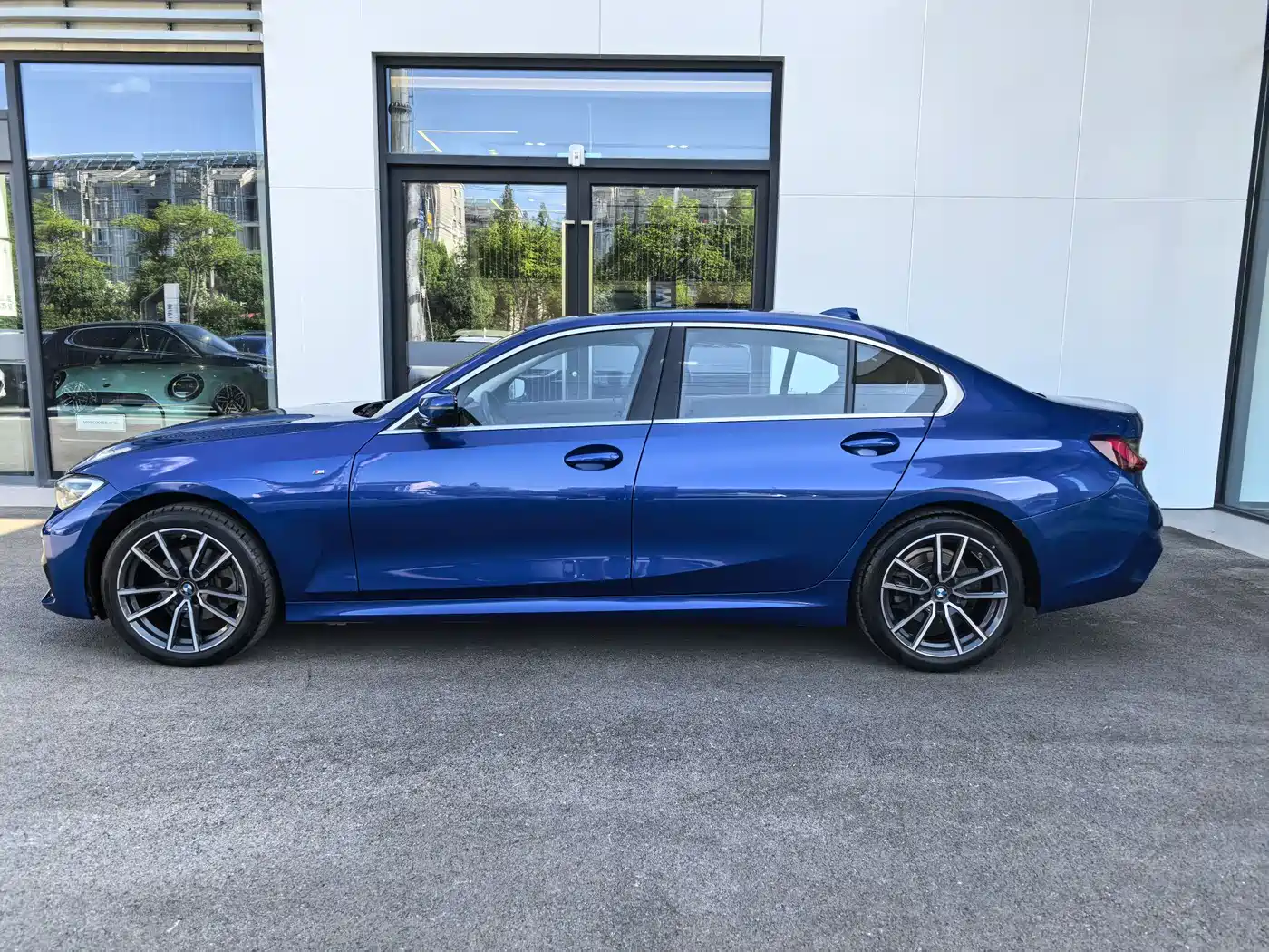 BMW 3 Series 2022 325Li M Sport Package фото 8