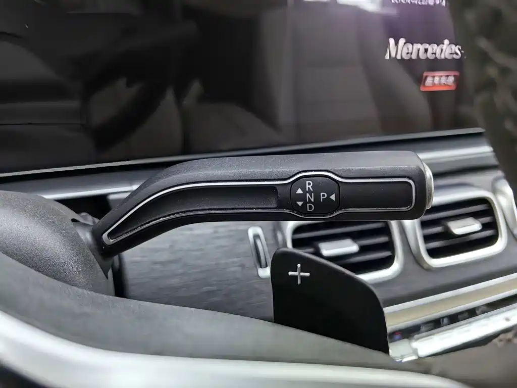 Фото 13 - Mercedes-Benz GLE